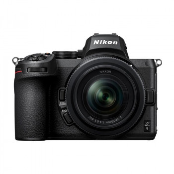 Nikon Z5 + Nikkor Z 24-50/4-6.3 e-oko.pl