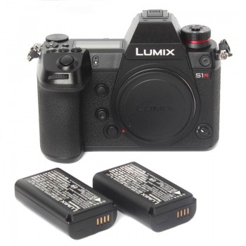 aparat Panasonic Lumix S1R + 2 baterie