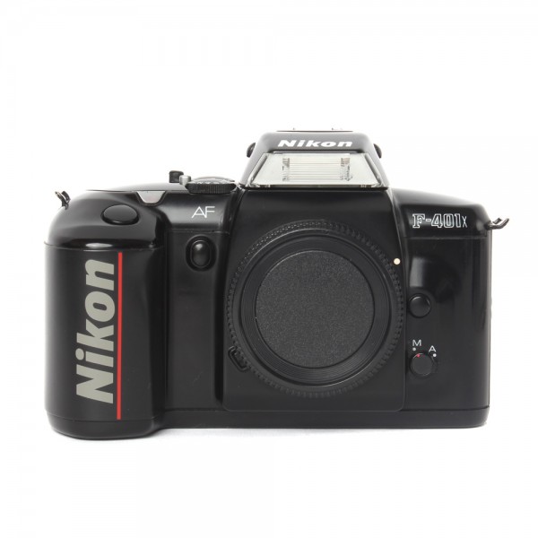 Aparat analogowy Nikon F401X