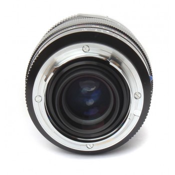 Szerokokątny obiektyw Zeiss 35 mm F/1.4 do Leica M