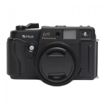 Fujifilm GSW690 III (940 klatek) Komis fotograficzny