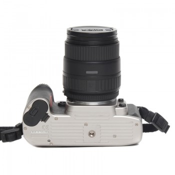 Nikon F80 + Sigma 28-105/4-5.6 Komis fotograficzny skup aparatów używanych